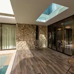 Chic 6br Dual With 4 Private Pools & Concierge * Tulum