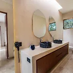 Chic 6br Dual With 4 Private Pools & Concierge Tulum