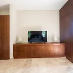 Chic 6br Dual With 4 Private Pools & Concierge Villa Tulum