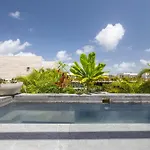 Mistiq Tulum