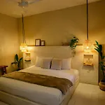 Hotel Noah