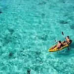Villa Soliman Bay Beachfront *