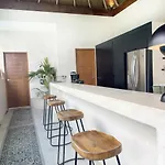 240m2 - 16 Persons - 6 - 2 Swimming Pool - 3 Jacuzzis