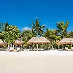 Soliman Bay Beachfront Villa *