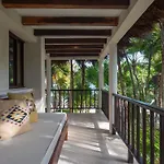 Villa Soliman Bay Beachfront