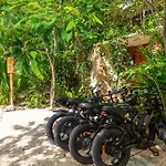 Teva Tulum, Aldea Zama