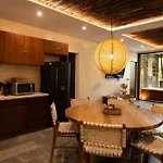 Apartamento Magical Jacuzzi At Jungle 