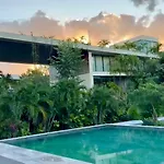 Mistiq Private Studio With Garden