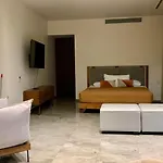 Mistiq Private Studio With Garden