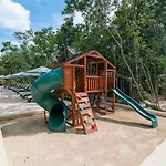 Casa Lush 3 Bedroom In Private Pool Rooftop Bbq Near
