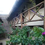 Lo Nuestro Petit Hotel