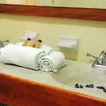 Hip Hotel