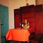 Toloc Apartahotel *