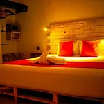 Toloc Apartahotel