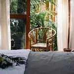 Hotel Mamasan Treehouses &
