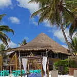 Hip Hotel