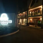 Jungle House Tulum Hotel & Hostal