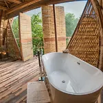Mamasan Treehouses & Hotel Tulum