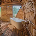 Mamasan Treehouses & Tulum