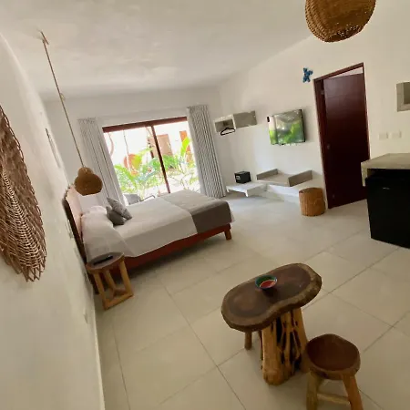 Niik Tulum
