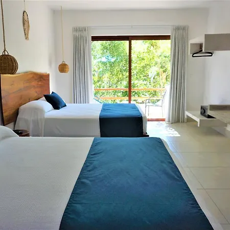 Niik Hotel 4*