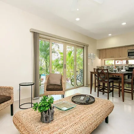 Apartamento Complex With An Alluring Pool & Tropical Vibes By Stella Rentals! *