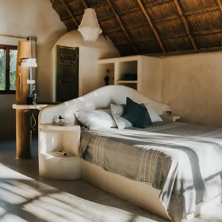 Zorba Homes * Tulum