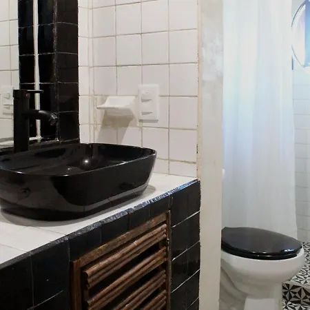 L Hotelito