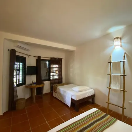 Hotel L Hotelito