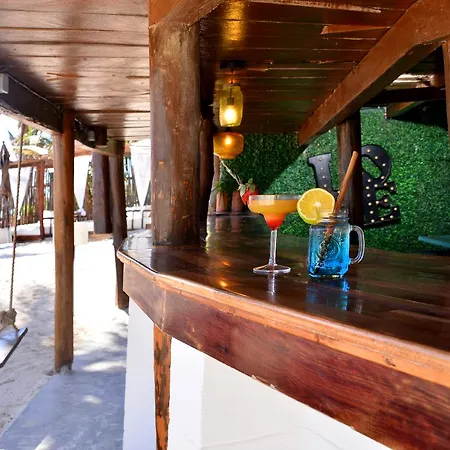Hip Hotel 3*