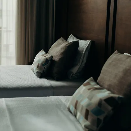 Biwa Hotel 4*