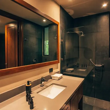Hotel Arthouse Art Residences
