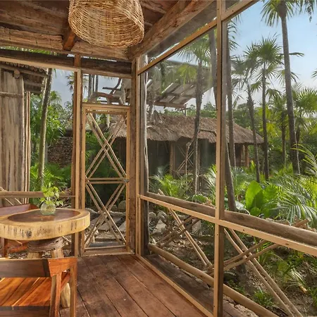 Yaxchen & Cenote Lodge