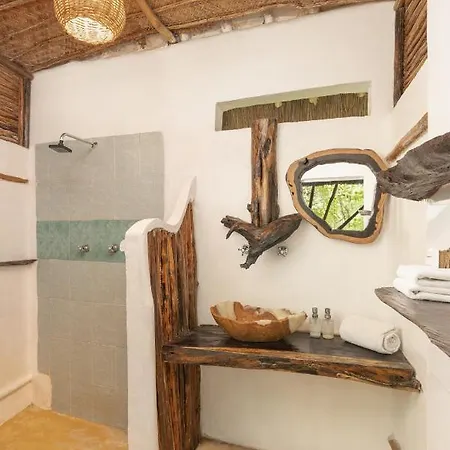 Lodge Yaxchen & Cenote Tulum