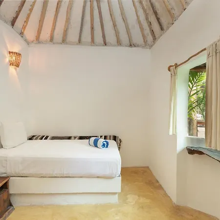 Lodge Yaxchen & Cenote