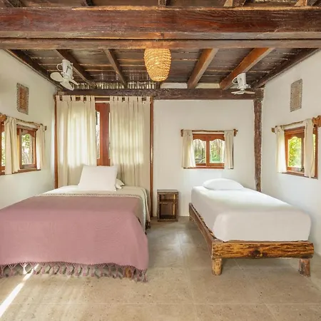 Yaxchen & Cenote Lodge Tulum