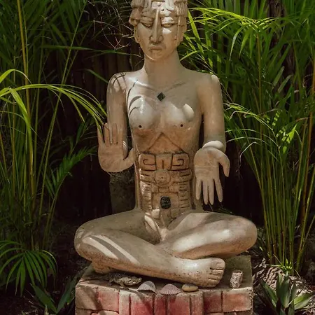 Yaxchen & Cenote