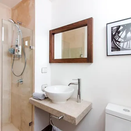 Neem 21 Nilay, Elegant 10 Min From The Apartamento *
