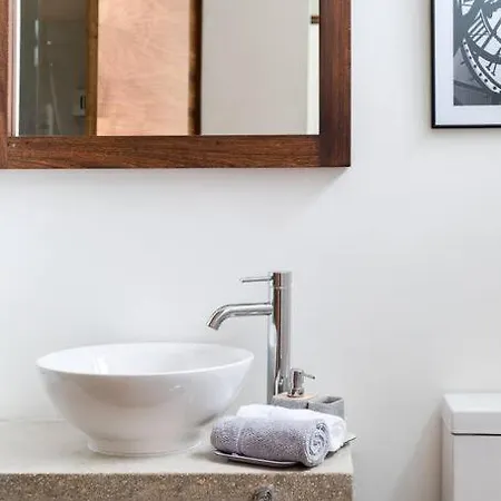 Neem 21 Nilay, Elegant 10 Min From The Apartamento *
