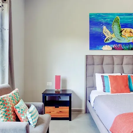Apartamento Complex With An Alluring Pool & Tropical Vibes By Stella Rentals! *