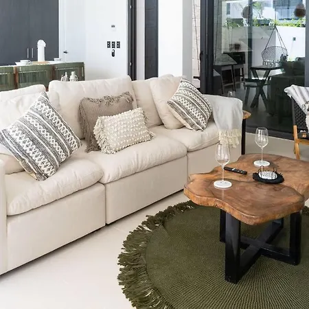 Blanca Incredible 2br Villa/private Pool *