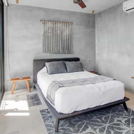 Templia 203 At Luum Zama Hotel *