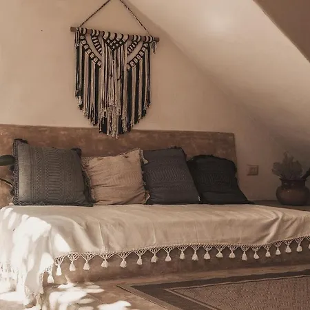 Hotel Boutique 06 (adults Only) 3*