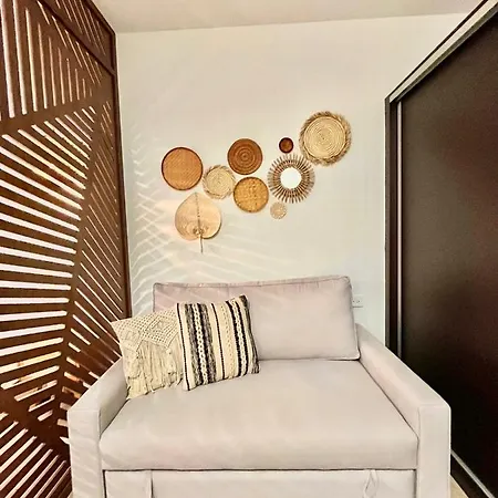 Apartment Menesse Studio Just A Few Steps Away Main St *