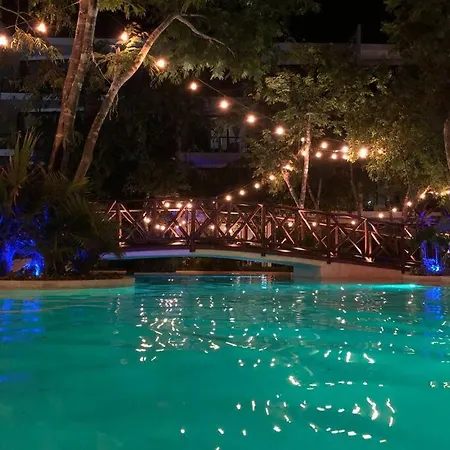 Near Beach+jungle Views. King Bed+220 Megs+2 Bikes Apartment Tulum