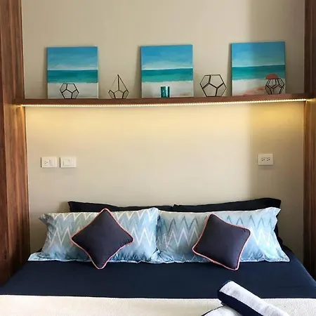 Apartment Near Beach+jungle Views. King Bed+220 Megs+2 Bikes