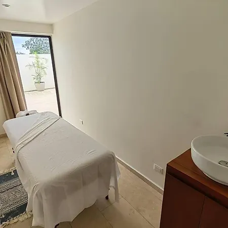Chic-modern Spot In *