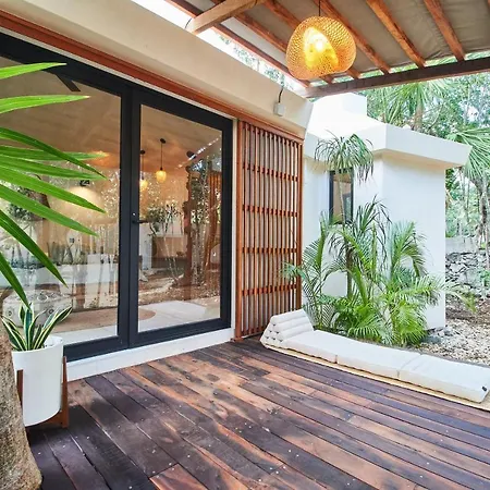 Exclusive & Private In With An Authentic Design, Private Patio, Swimming Pool & Hammocks