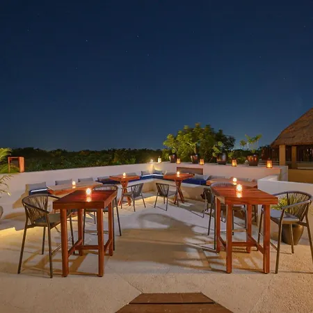 Kasa Kuyen - Adults Only 4*