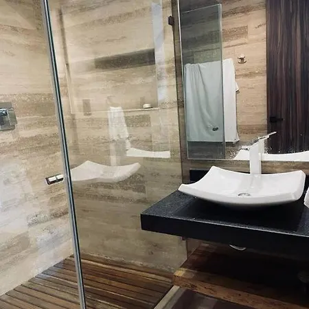 Cozy Studio With Pool Apartment *